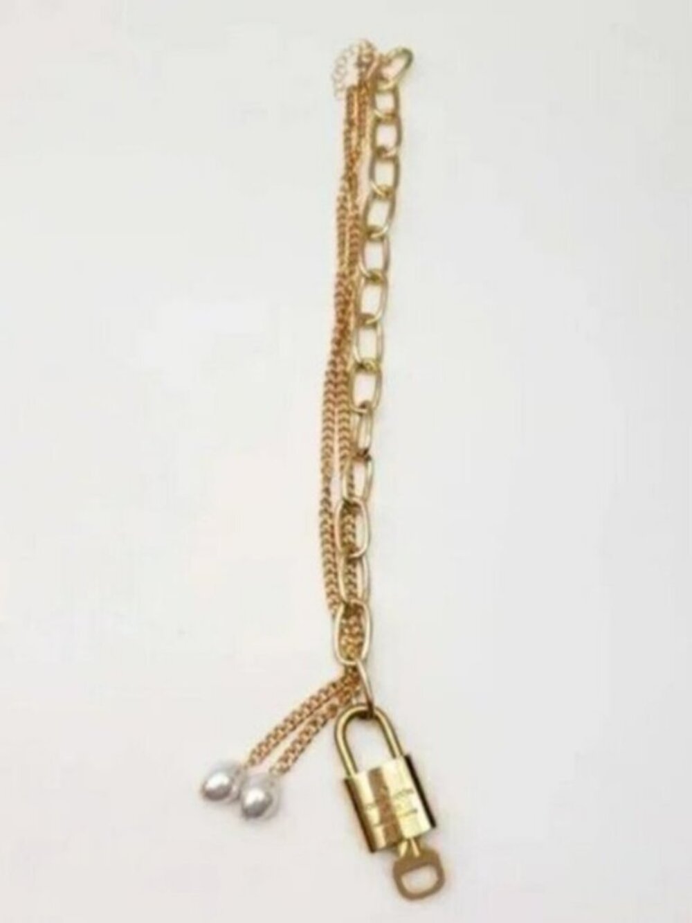 Authentic Louis Vuitton Gold Lock with Unbranded Stainless Real FreshPearl Chain - Picture 7 of 7